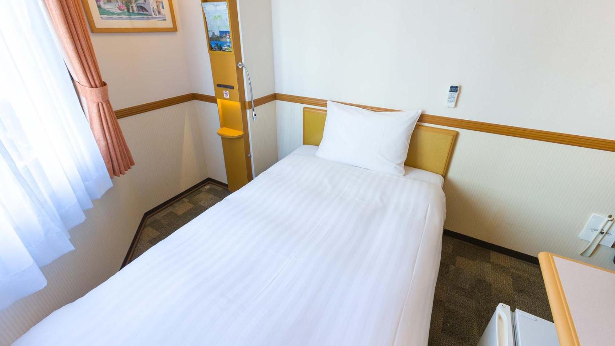 Toyoko Inn Okayama Eki Nishi Guchi Hiroba Phòng bức ảnh