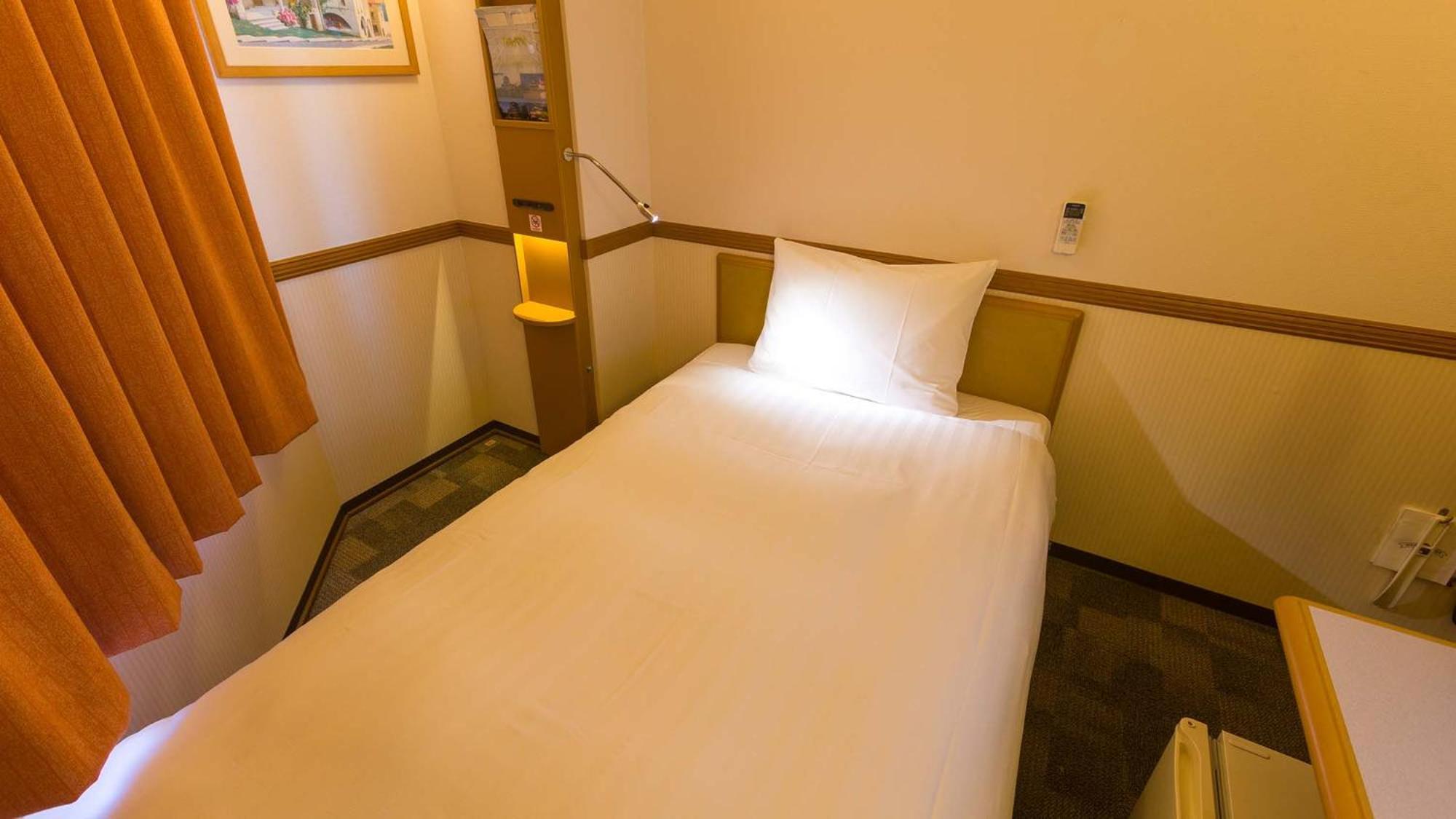 Toyoko Inn Okayama Eki Nishi Guchi Hiroba Phòng bức ảnh