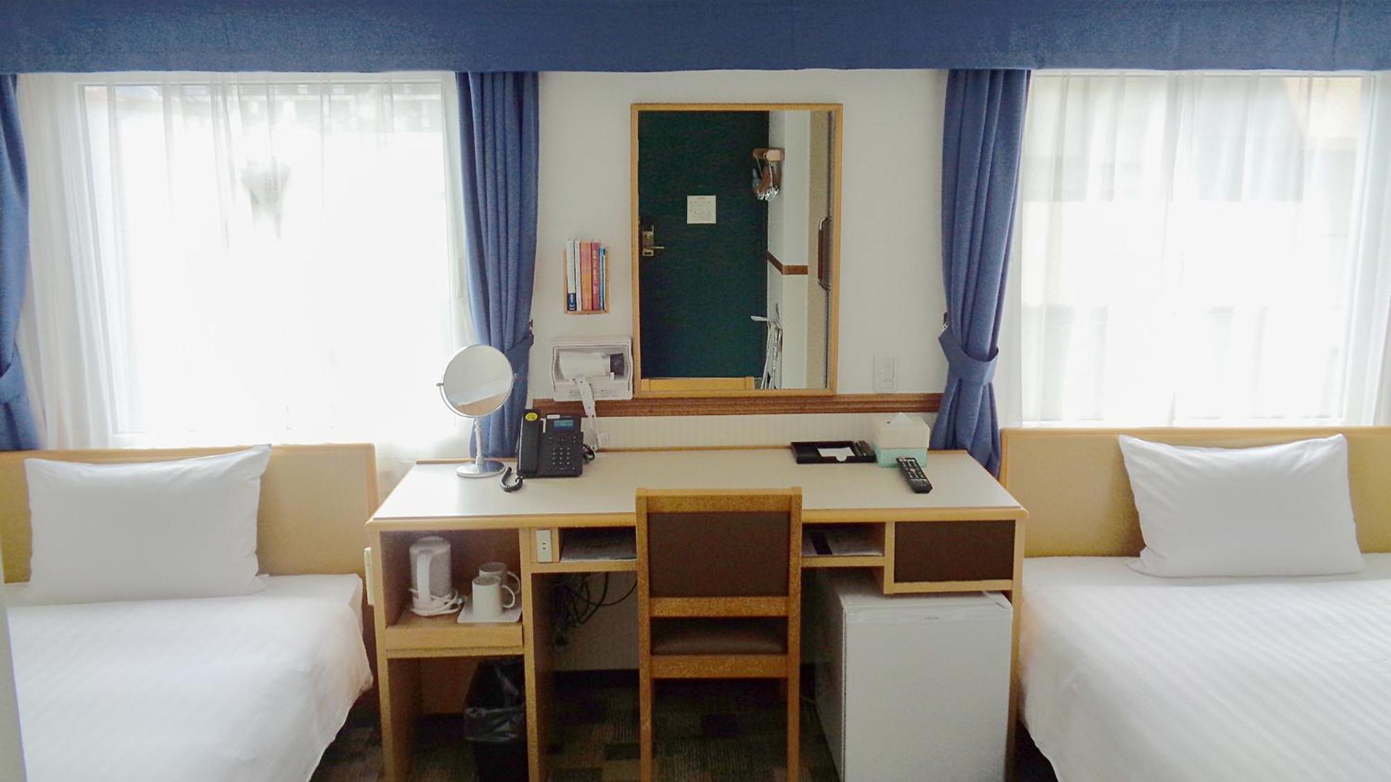 Toyoko Inn Okayama Eki Nishi Guchi Hiroba Ngoại thất bức ảnh